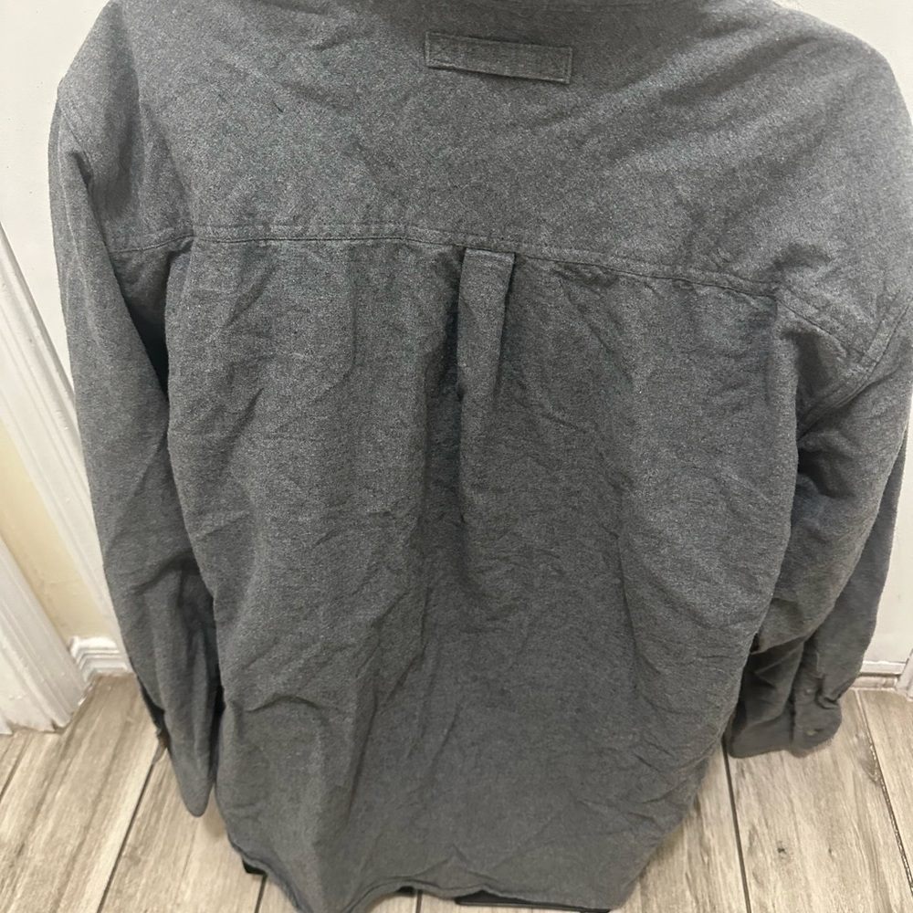 Men’s pre own as is grey legendary white tails shirt grey corduroy size XL l/s - Picture 4 of 5